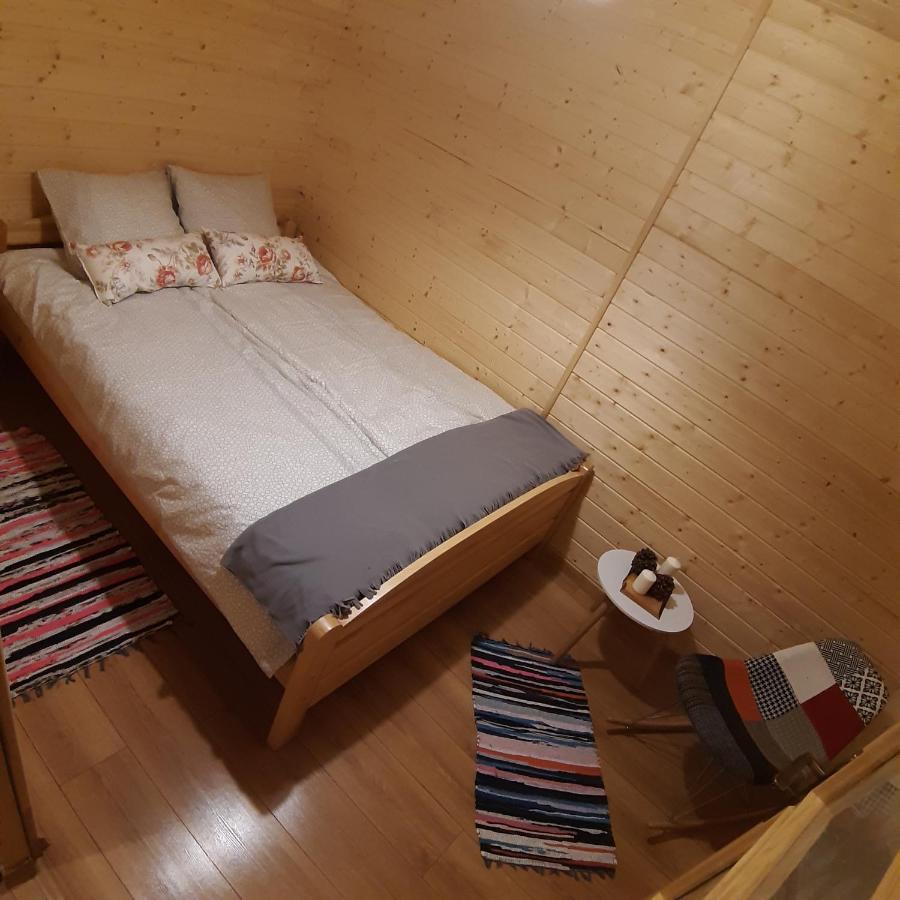 Domki Przy Jeziorze Wejsuny Ruciane-Nida Exteriör bild
